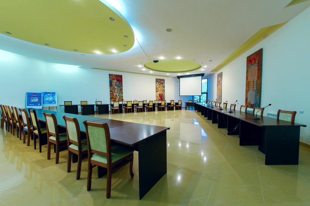 Ani Resort Artavaz Exterior photo